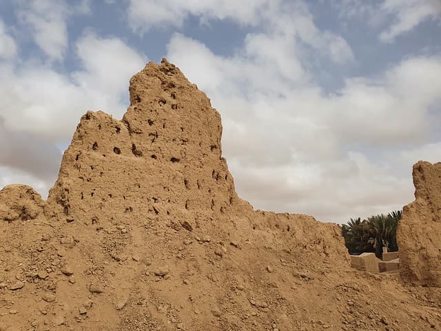 أطلال قصر ابن معمر في العيينة