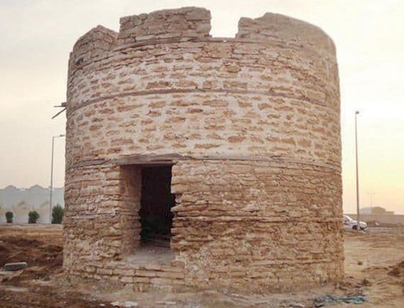 القنفذة/تهامة — سياق ساحلي للفرضة التاريخية على طريق الحجاج.