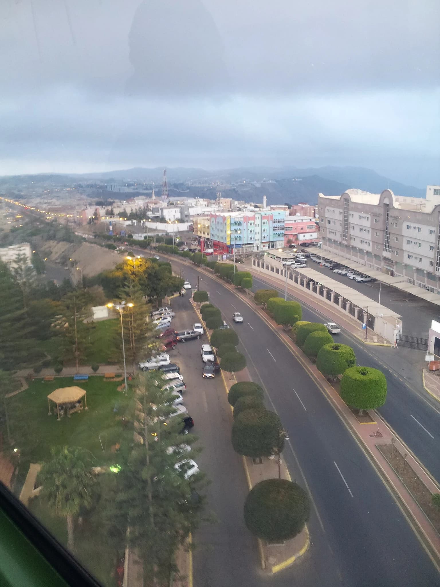 منظر عام لمدينة أبها، إطار حضري لحي البسطة